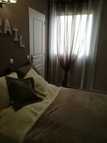 Seasonal rentals of furnished apartments, cottages, apartments, with swimming pool in a quiet location. - Image 3