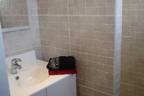Location à Caromb - Ventoux , maison idéalement située, piscine à partager - Image 2