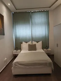 3 bedrooms with ensuite bathrooms - Image 5