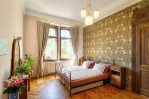 Art nouveau beauty - Image 3
