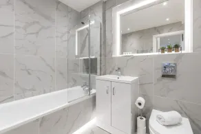 Sapphire Mansion - Image 2
