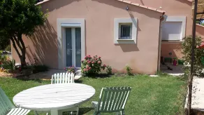 Charmente HOUSE ved foden af ​​Luberon STUDIO 4 personer swimmingpool og spa - Image 5