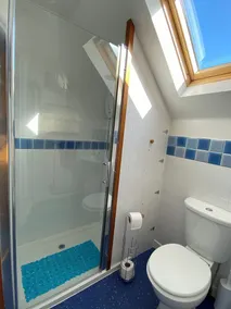 Spacious Eco friendly house, 5 beds, 4 bath, Fabulous Views, EV Charger - Image 2