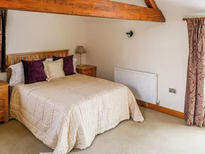 2 chambres à coucher à Anslow, near Burton upon Trent - Image 3