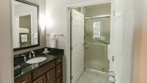 2 Bedroom | Pool. Free Breakfast. Gym. - Image 3