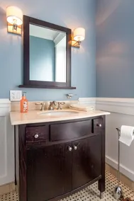 Maison de luxe à quatre niveaux avec des touches personnelles partout - Image 4