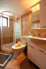 Appartement « Villa Casa Bianca Purple » avec vue mer, piscine partagée & Wi-Fi - Image 3