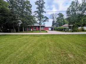 Lakefront Cottage: Amazing Mountain Views Directly on Lake Champlain - Image 3