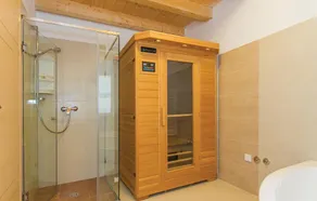 Smukt hjem i Rakalj med sauna - Image 3