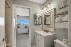 Ocean-view condo with 2 pools, beach access & private lanais - Image 5