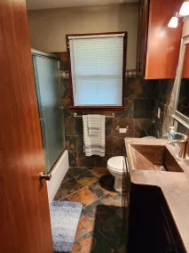 Beautiful 5 bedroom home only minutes from UIUC - Image 3