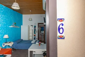 Apartamento 'Numero 6' con terraza compartida, Wi-Fi y aire acondicionado - Image 4