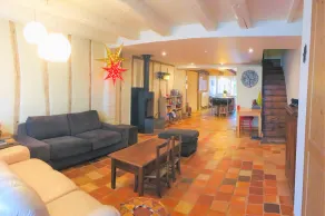 Private Room in a Townhouse - Image 4