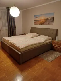 Vacation apartment for up to 3 people, separate first bedroom, south-facing balcony with a view of the mountains - Image 4