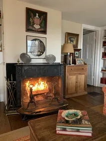 Historic Period Home in the Charming Town of Manchester Center - Image 3