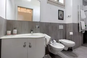 Apartment 'Lm House - Bilocale Orchidea' with Shared Terrace, Wi-Fi and Air Conditioning - Image 2