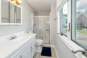 🌟 Lakefront Bliss Awaits – Your Ultimate Getaway! 🏡🌊⛰️ - Image 3