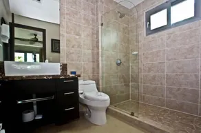 Magnificent Luxury True Beachfront Condo Unbeatable Commodities  - 3 Br / 3.5 B - Image 4