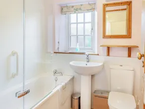 2 bedroom accommodation in Dilton Marsh, near Westbury - Image 3