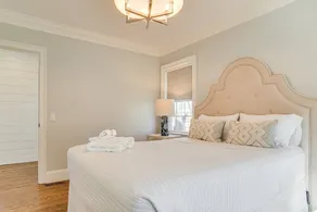 Luxury Ocean Front Home w/ its own Private Beach. New, Clean+ High end finishes. - Image 5