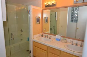 Cardiff Beach Home, Ocean Views, Amazing Sunsets, Walk to beach and everywhere - Image 5