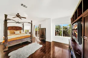 HUGE Luxury Home..LARGE SALT WATER POOL&SPA.15 min to wineries. - Image 3