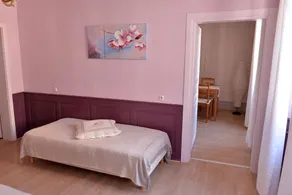 Gîtes du Couvent, \"Franciscain\"—a beautiful apartment in the historic center of Kaysersberg - Image 3