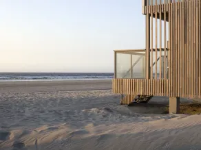 Beach House in Hoek van Holland with Sea Views - Image 5