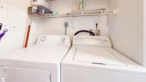 Deluxe Yacht Club Condo Near the Beach - Image 3