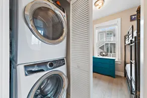 270 Degree Bay Views! Amazing home with a Pool!!! Weeks of 8/15 and 8/22 avail. - Image 2