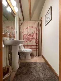Small cabin on private 400 acre mountaintop farm! - Image 2