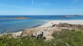 House with large garden ideally located 5 minutes walk from Trestel beach - Image 5