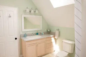 På HGTV! NYE opdateringer, åben, smuk og solrig, boblebad, aircondition, gå til byen og stranden - Image 2