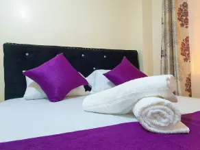 Lovely One Bedroom With Free Parking on Premise - Image 5