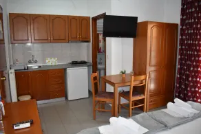 Galanis Studios and Apartments - Image 5