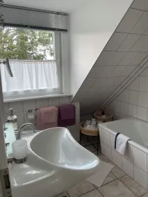 A beautiful vacation home with garden, terrace and parking, (1 to 6 pers.) - Image 5