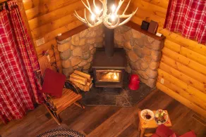 Baker Creek | Superior Two Bedroom Cabin - Image 2