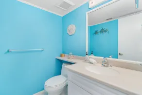 Newly designed by Palm Beach architect!  Sophisticated beach decor! - Image 4
