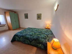 Gîte de charme dans ferme lorraine avec jardin clos, à proximité de sentiers et base de loisirs - Image 4