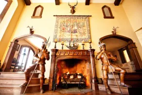 'Highlands Castle'... two suites in the castle! - Image 3