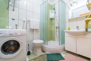 Appartement confortable pour quatre personnes au centre de Malinska - Image 3
