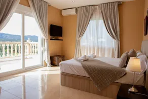 Villa 'Paulina' con vista sulle montagne, Wi-Fi e aria condizionata - Image 5