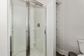 LUXURY TOWNHOME NEAR DOWNTOWN AND PENSACOLA BEACH - Image 3