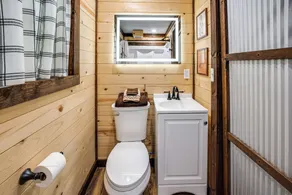 Tiny Cabin Nature Retreat Near Blue Rock - Image 4