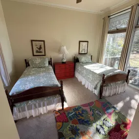 Leatherbury Point Bed and Breakfast - Image 5
