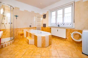 Gemütliche & geräumige 142m² große Ferienwohnung für bis zu 5 Personen - Image 4