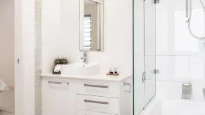 Privat Beach House, gåafstand til butikker og caféer, tæt på Noosa River - Image 4