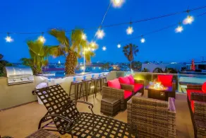 2 Houses to Ocean * 3 Levels+Sky Deck * Hot Tub * Ocean Views - Image 4
