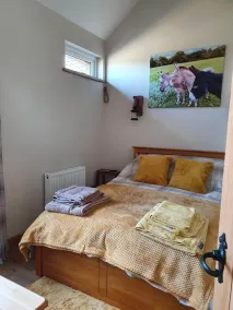 Rural hideaway but only 5 minutes from the centre of Cheltenham - Image 3