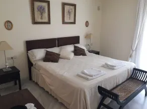 Marbella ELVIRIA - Steps to the Beach - Very Large 2 Bedroom - Sleep 5 - Parking - Image 2